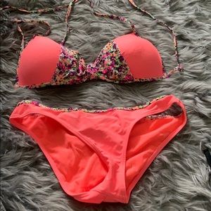 Never worn bikini set